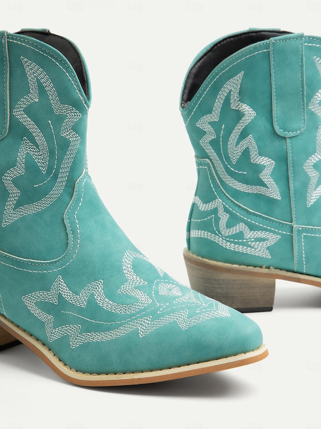 Dam Stövlar Cowboystövlar Utomhus Semester Dagligen Ankelstövlar Broderad Platt klack Rundtå bohemliv Semester Vintage Imitationsläder Elastiskt band Svart Röd Grön 2025 - $42.99 –P2