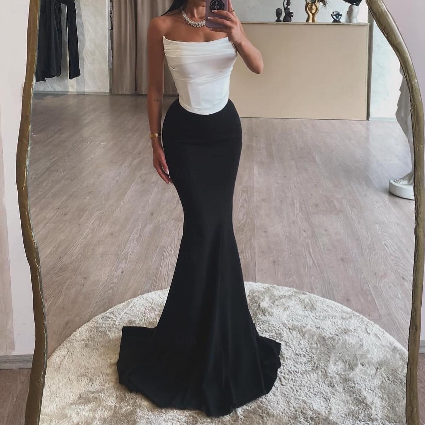 Robe de soirée sirène Noire Corsets Robe Formelle Longueur au sol Sans manches Sans bretelles Crêpe extensible Sans dos avec fronces Robe de bal masqué de 2025 ? $184.99 –P1