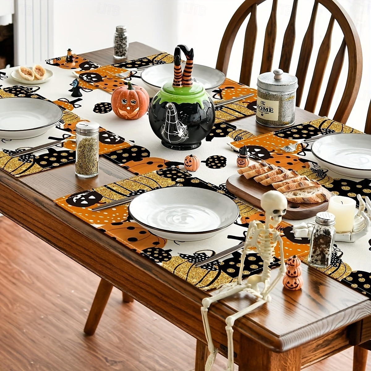 Paquete de 4 manteles individuales de lino para Halloween, resistentes al calor, para decorar la mesa del comedor de la cocina y como accesorio de mesa para fiestas espeluznantes. 2025 - $12.49 –P2