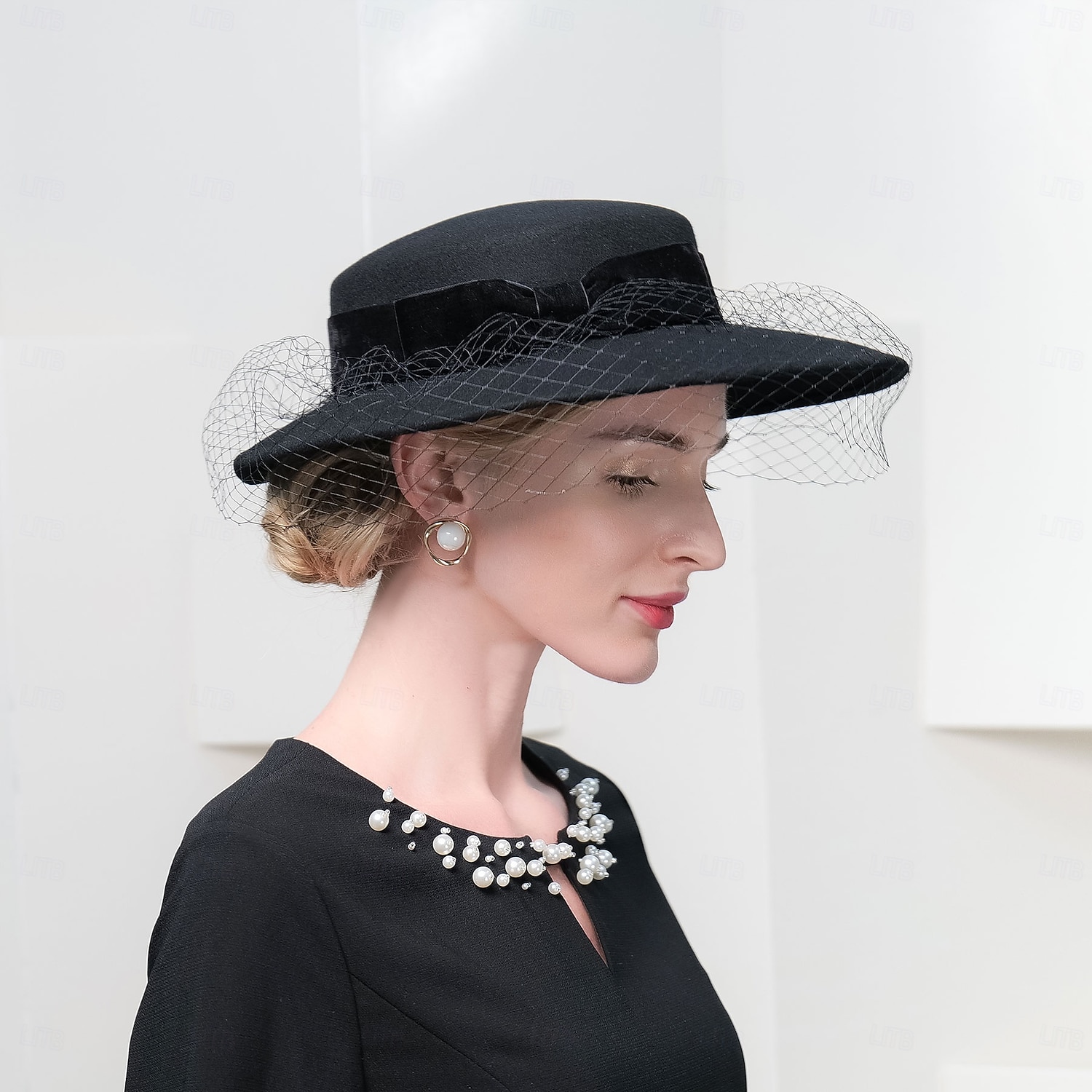 Hats 100% Wool Bowler / Cloche Hat Fedora Hat Holiday Tea Party Elegant Wedding With Face Veil Headpiece Headwear 2026 - $57.99 –P1