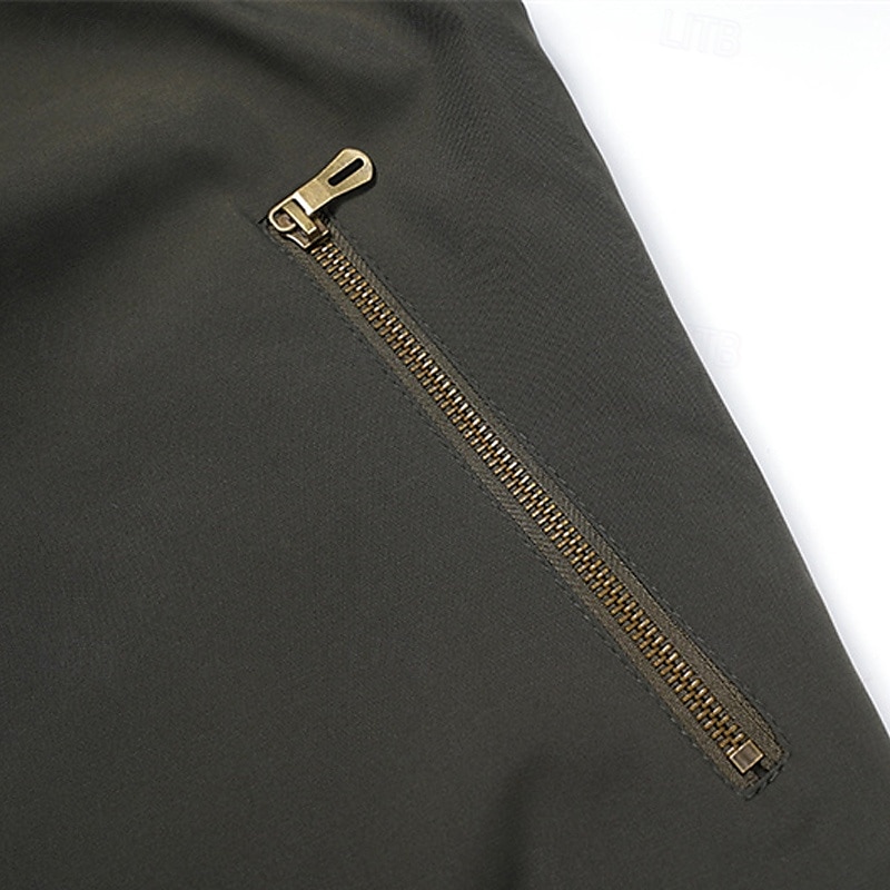 Homme Veste légère Bomber Coupe-vent Veste décontractée du quotidien Vacances Chaud Poche Automne hiver Plein Mode Classique Col Mao Normal Noir Vert Véronèse Bleu de minuit Gris Veste de 2025 ? $62.99 –P17