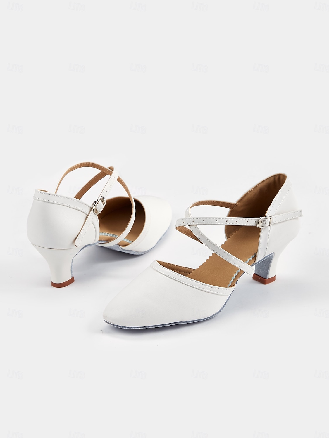 chaussures de danse en similicuir blanc avec bride croisée et boucle – talons de danse de salon et latine pour femmes de 2025 ? $34.99 –P4