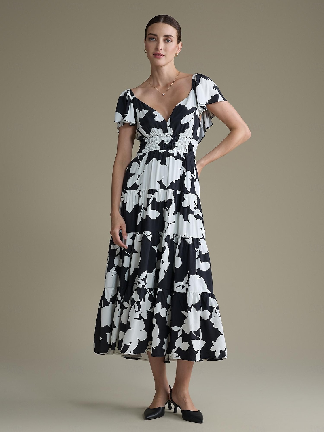 Geblümtes Kleid aus Tencel-Mischung mit elastischem Bund und V-Ausschnitt 2025 - $103.99 –P4