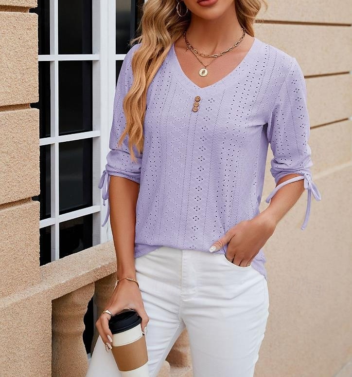 Kvinne Hvit Elegant Blonde Topper Øyelet Bluse Stilig Moderne Ensfarget Knapper Øyelet 3/4 Lengde Ermer V-Utforming Daglig Romantisk Petit Topper Sommerferie Antrekk Hvit Rosa Lilla Grønn Sommer Vår 2025 - $23.99 –P1