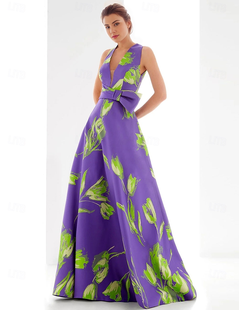 A-Linje Kveldsdrakt Elegant Kjole Formell Gulv Lengde Uten Ermer V Uten Ermer Sateng med Blomstertrykk Sløyfer Bryllupsgjest Kjole 2025 - $179.99 –P1