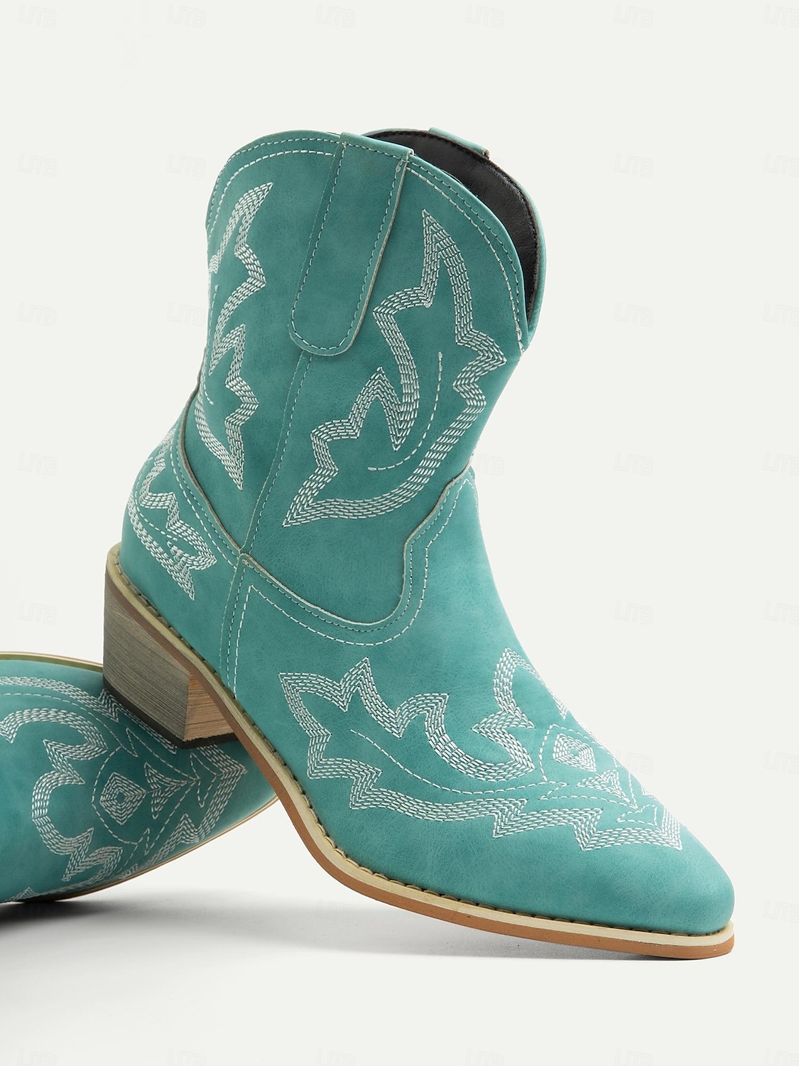 Dam Stövlar Cowboystövlar Utomhus Semester Dagligen Ankelstövlar Broderad Platt klack Rundtå bohemliv Semester Vintage Imitationsläder Elastiskt band Svart Röd Grön 2025 - $42.99 –P1