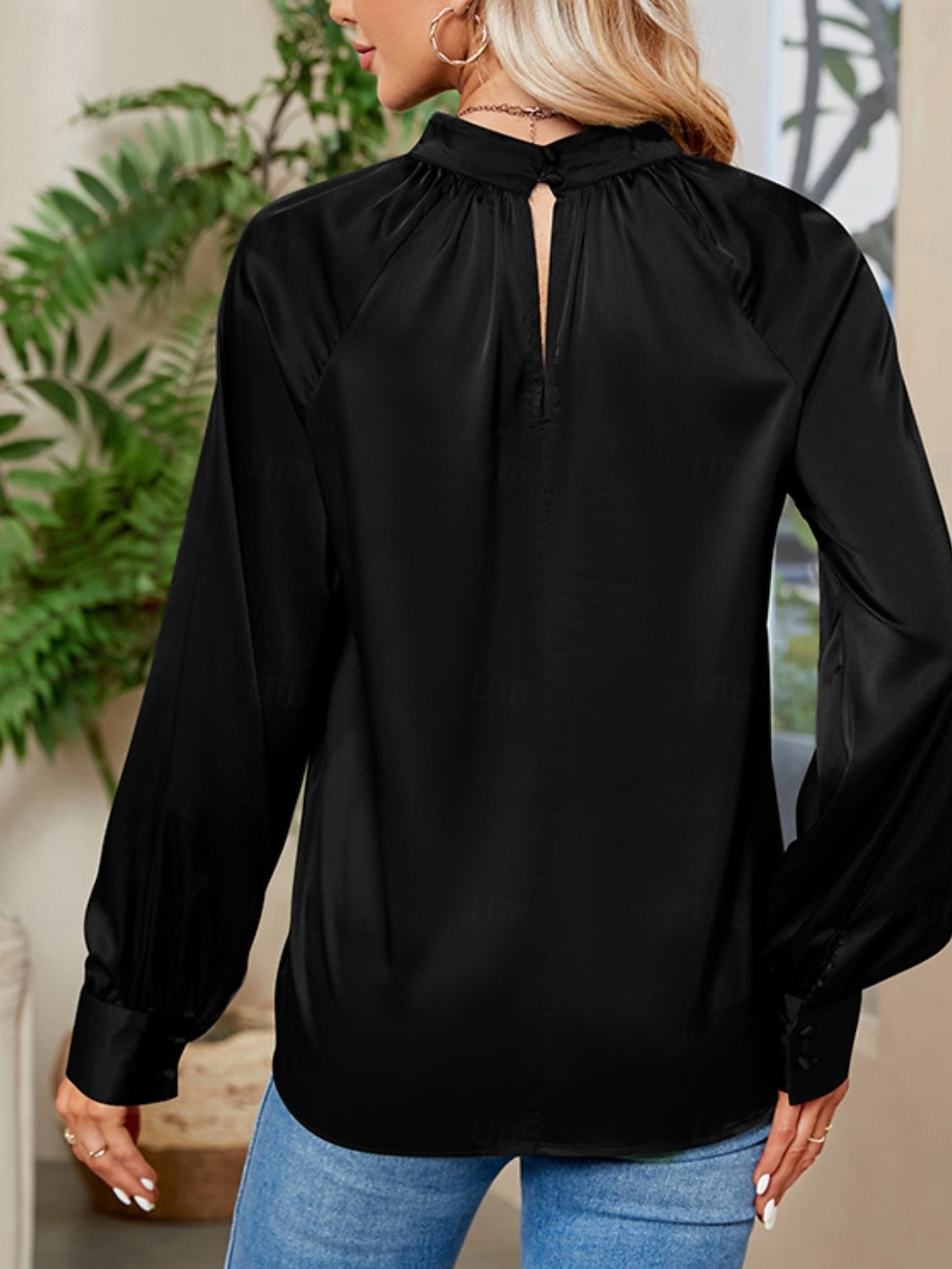 Per donna Camicia Elegant Elegante Raso/Satin Tinta unica Signore Elegante Manica Lunga Scollo a V Top Regolari Feste Lavoro Nodo attorcigliato Nero Bianco Verde Cachi Autunno Inverno del 2025 a $34.99 –P18