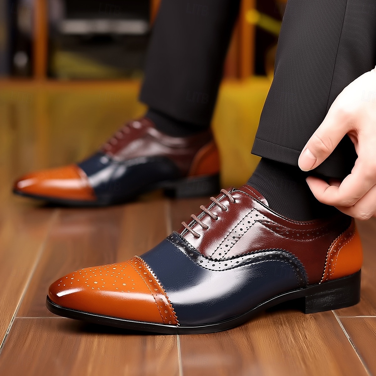 pánské dvoubarevné oxfordky z umělé kůže - klasické šněrovací brogue společenské boty s designem na konci křídel pro formální i pracovní oblečení 2025 - $54.99 –P2