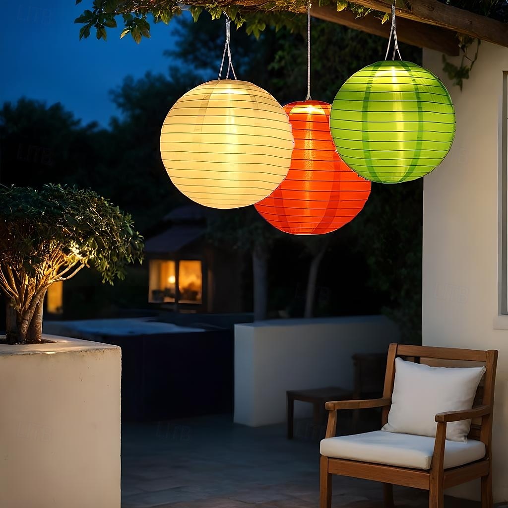 Lanterna solare a globo da 12 pollici (30 cm) in stile cinese, luce a LED sospesa in nylon impermeabile IP65 per esterni, bianco caldo per giardino, festa, decorazione del cortile del 2025 a $29.99 –P14