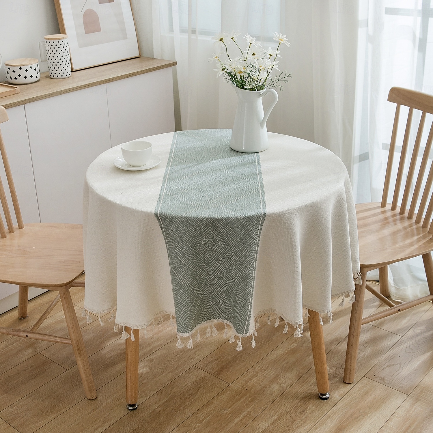 julerunde duker festlige og dekorative feriebordtrekk perfekt for runde bord ideelt for julemiddager og sesongbasert hjemmeinnredning 2025 - $33.99 –P6