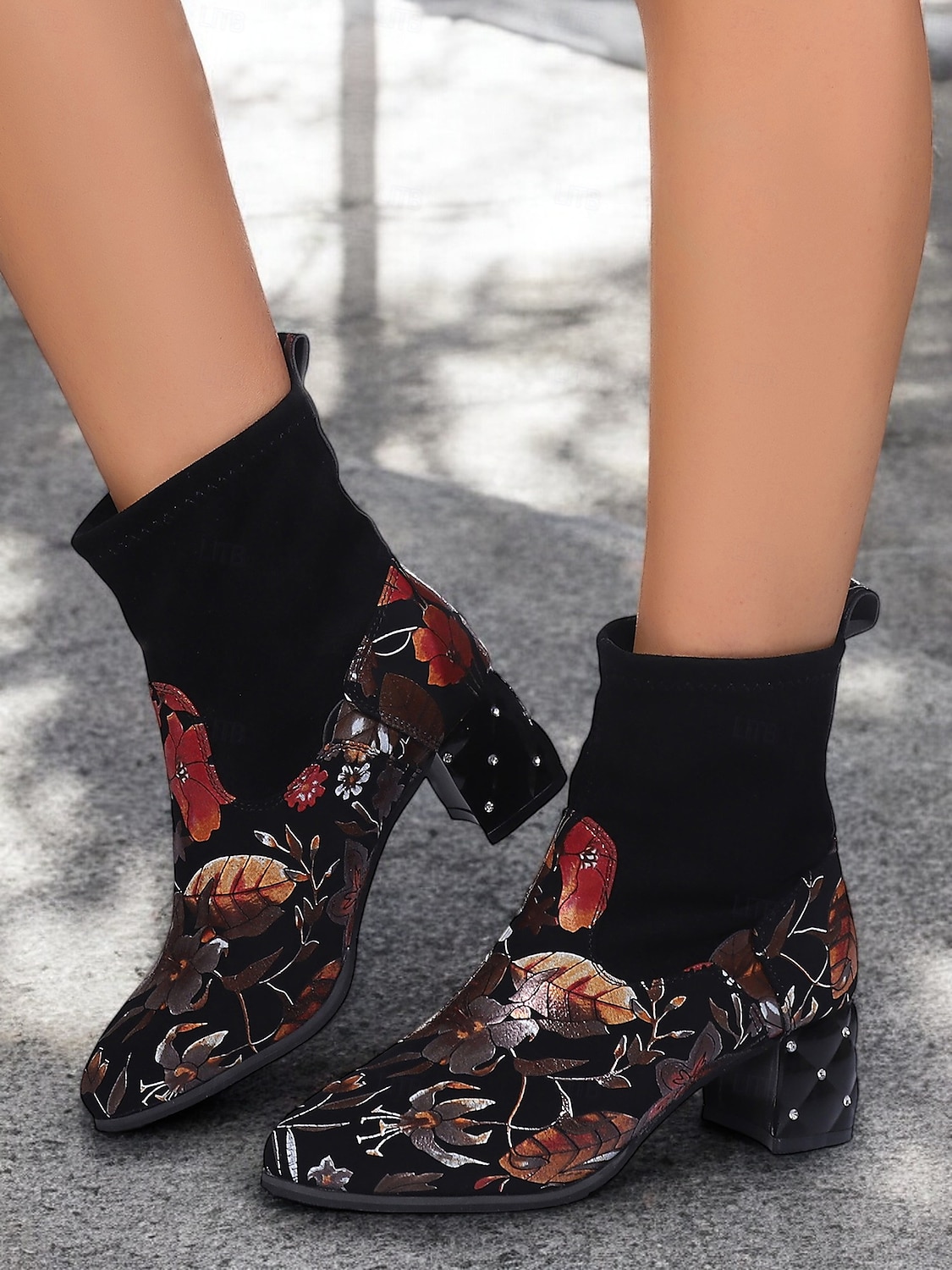 Botines de mujer con bordados florales y tacón ancho acolchado, estilo vintage, calzado de fiesta y casual de moda 2025 - $54.99 –P5