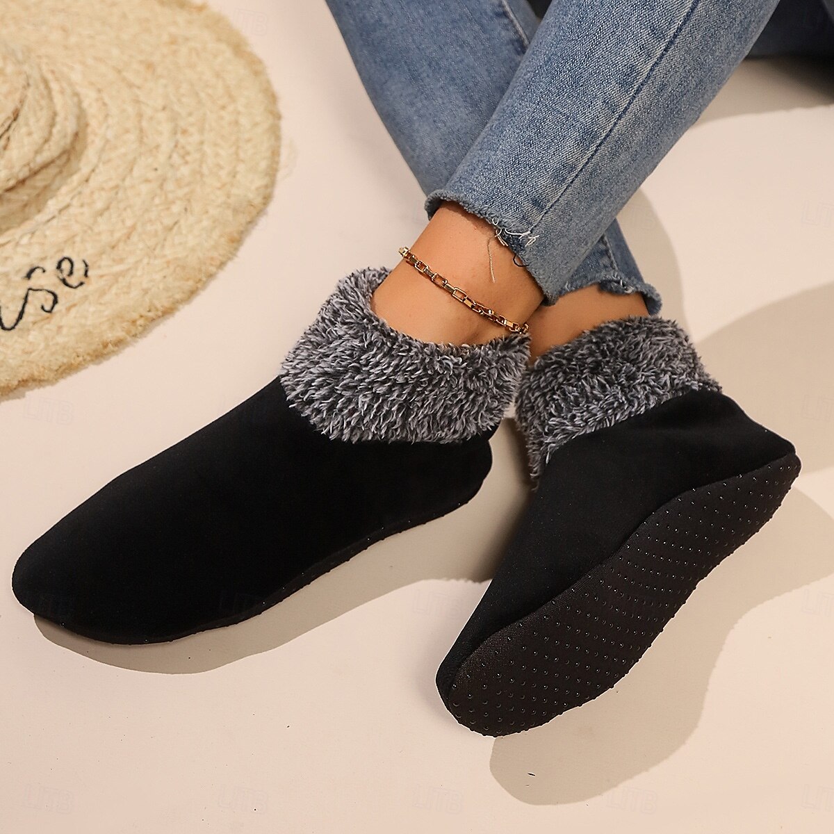 Calcetines térmicos antideslizantes para interiores, calcetines de suelo para mujer, calcetines peludos de invierno para mujer, calcetines gruesos que no se caen para yoga, pilates y baile 2025 - $10.99 –P3