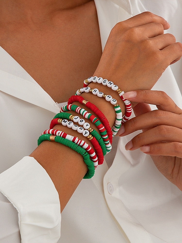 Χριστουγεννιάτικο σετ βραχιολιών με χάντρες γούρι – εορταστικά κόκκινα, πράσινα και λευκά στοιβαγμένα βραχιόλια με γούρια Άγιου Βασίλη, δέντρου και δώρων – ιδανικό για τη μόδα και τα δώρα των γιορτών 2025 - $11.99 –P3
