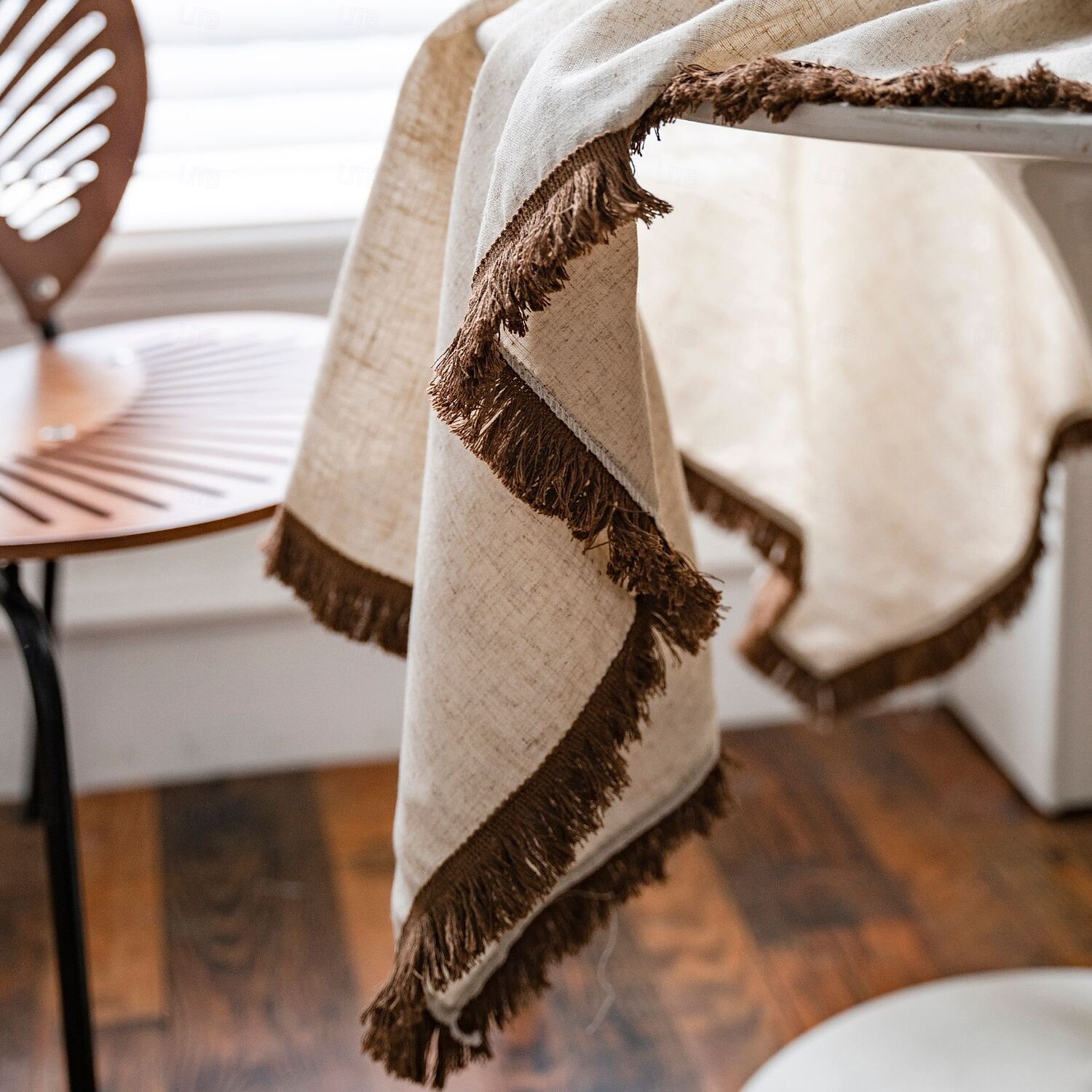 nappes rondes élégantes et durables, parfaites pour les tables de salle à manger et de cuisine, idéales pour un usage quotidien ou des occasions spéciales de 2025 ? $23.99 –P4