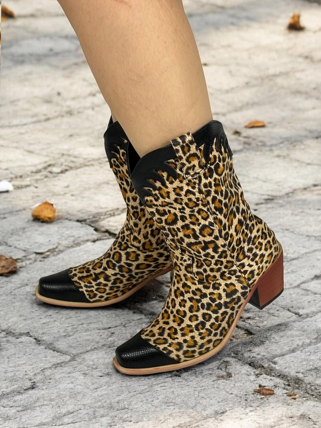 női leopárdmintás western cowboy csizma fekete műbőr díszítéssel – hegyes orrral és blokksarokkal, tökéletes merész divatnyilatkozatokhoz és hétköznapi viselethez 2025 - $59.99 –P5