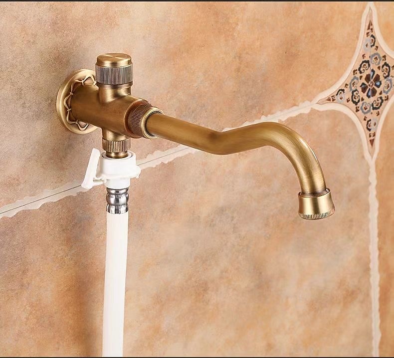 2026年 バスルームのシンクの蛇口 - 滝状吐水タイプ 電気メッキ センターセット シングルハンドルつの穴Bath Taps  コレクション – $135.99 –P6
