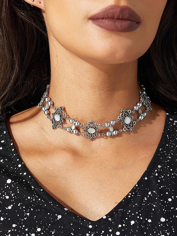 Vintage gothic choker ketting met parel- en filigraandetails - elegante statement sieraden voor cosplay, kostuumfeesten en speciale gelegenheden 2025 - $11.99 –P1