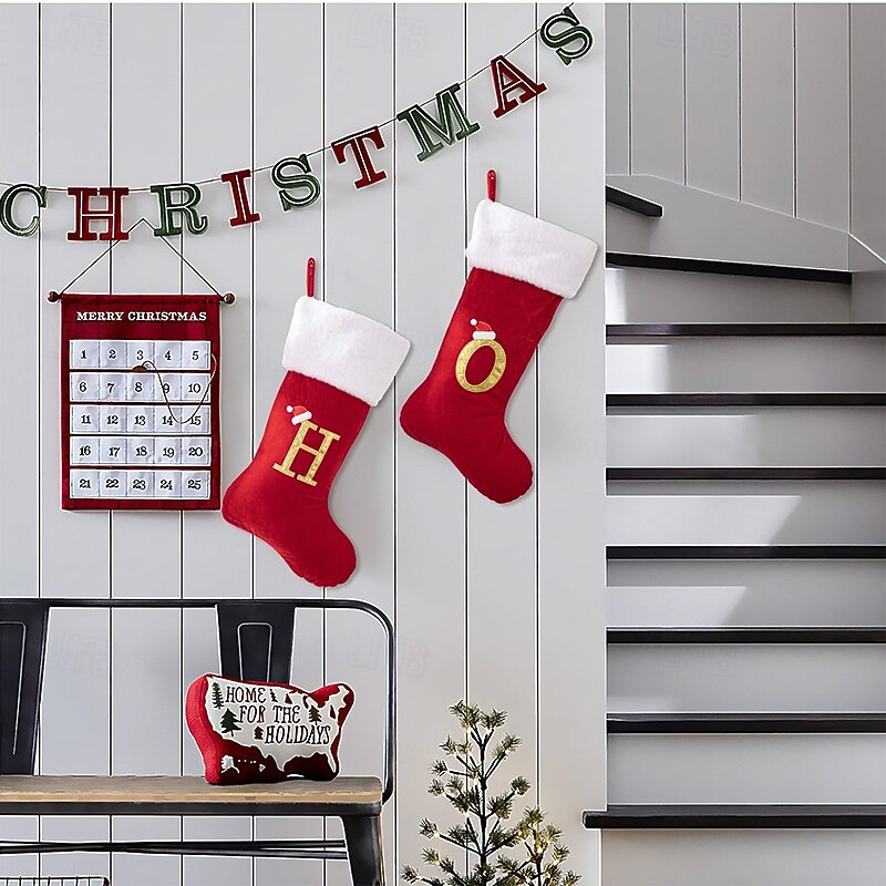 személyre szabott betűs karácsonyi harisnya, piros felső kategóriás arany bársony betűs zokni, barkács névre szóló karácsonyi zokni, anyu ajándék zokni karácsonyra 2026 - $10.99 –P4