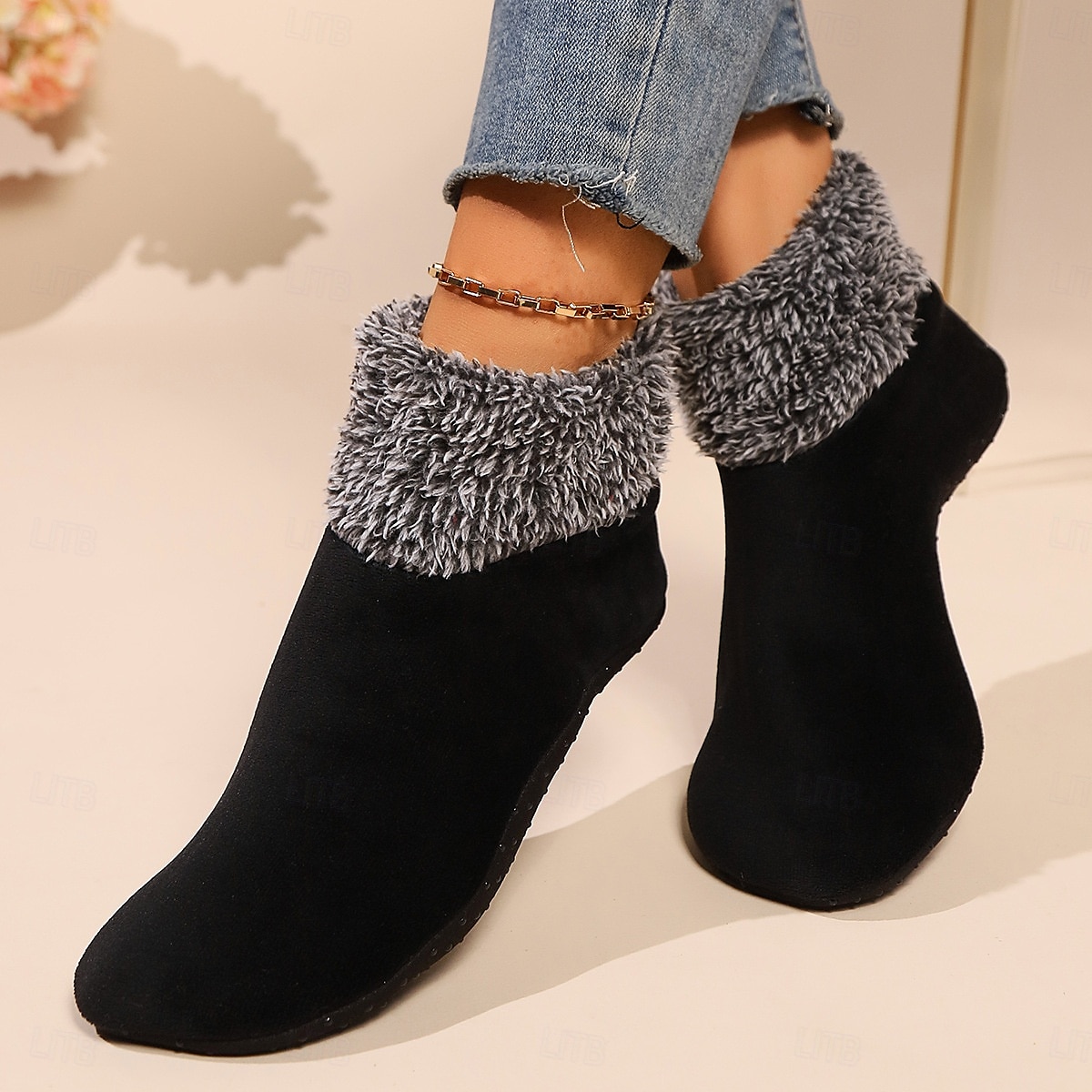 Calcetines térmicos antideslizantes para interiores, calcetines de suelo para mujer, calcetines peludos de invierno para mujer, calcetines gruesos que no se caen para yoga, pilates y baile 2025 - $10.99 –P2