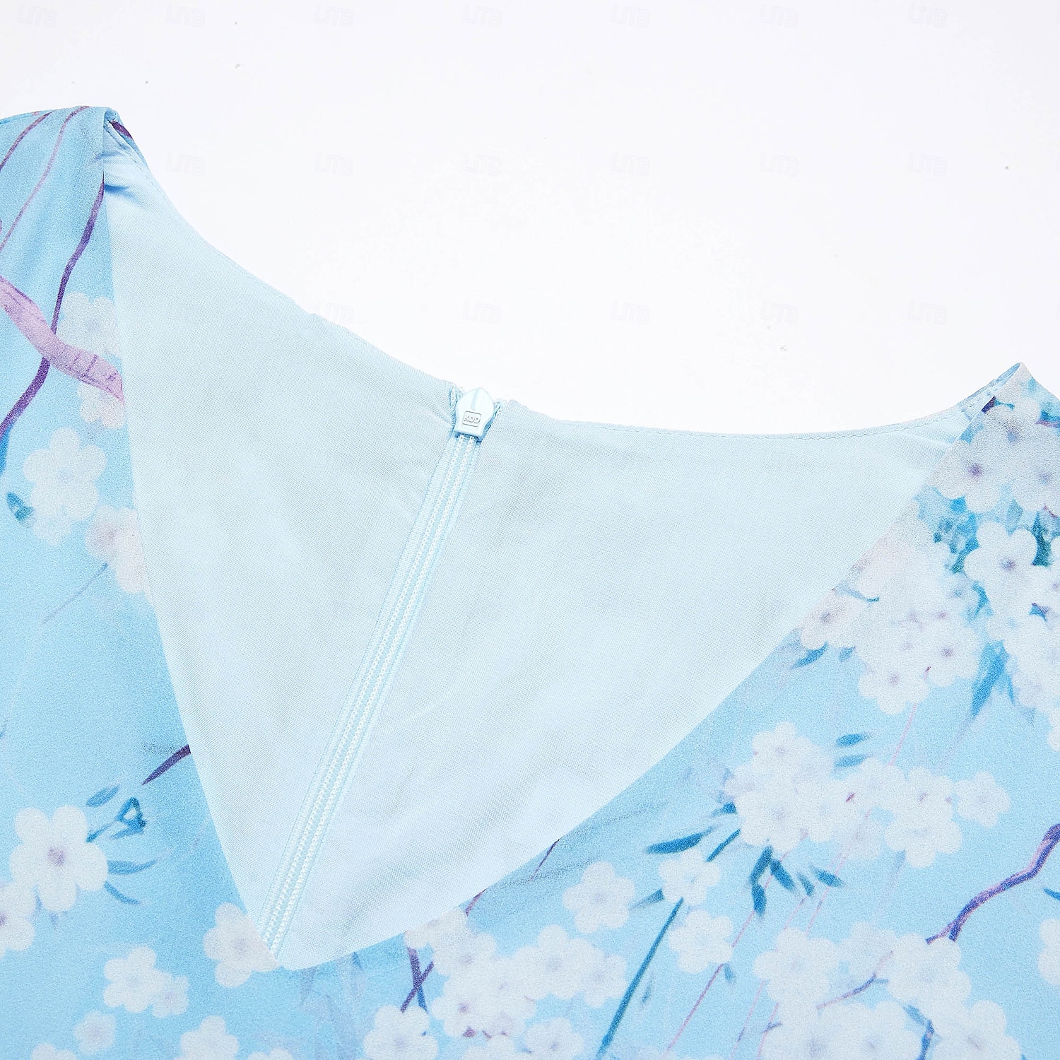 Femmes Robe maxi Robe trapèze Élégant Quotidien Date Coupe régulière Fleuri Col en V Bleu Été de 2025 ? $51.99 –P3