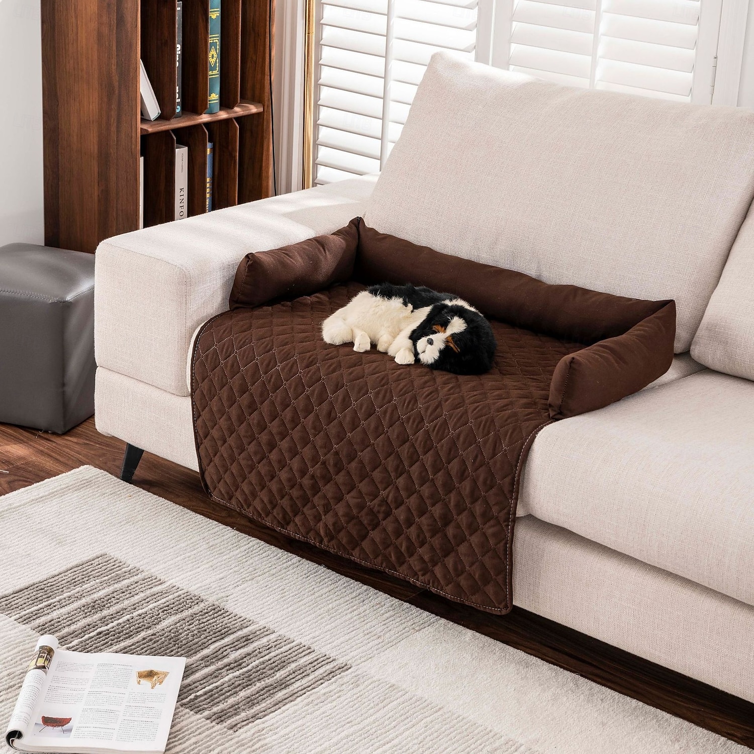 Capa de cama para cachorro 100% à prova d'água, cobertor para animais de estimação para móveis, cama, sofá e sofá, design reversível, protetor macio e durável para pátio externo, jardim, gramado, quintal de 2025 por $21.99 –P7