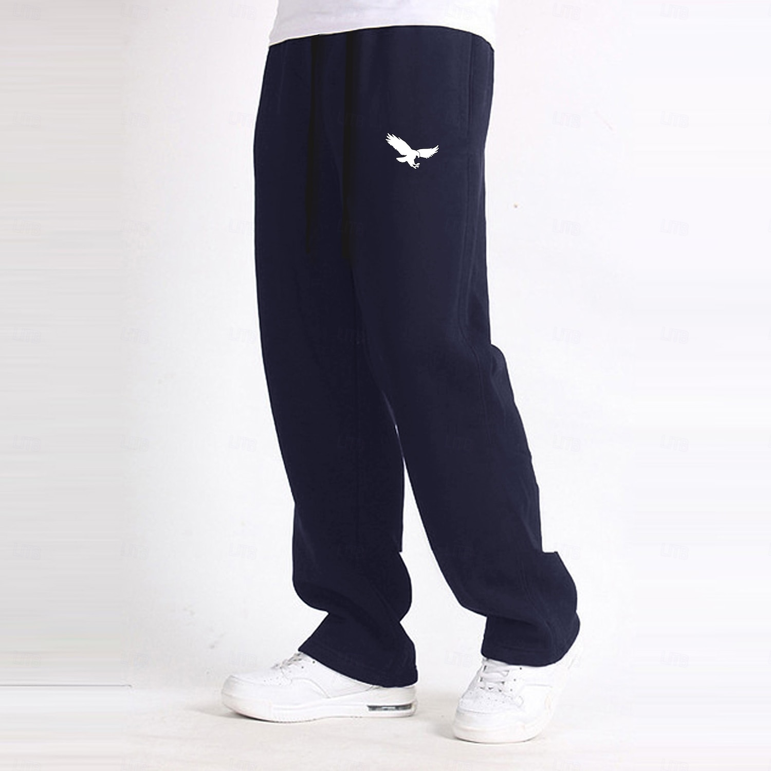 Herren Adler Jogginghose Jogger Thermohose Fleece-Jogginghose Elastischer Kordelzug in der Taille Brautkleider schlicht Alltagskleidung Tasche Hose mit geradem Bein Winter 3D-Druck Schwarz Dunkelblau 2025 - $41.99 –P2