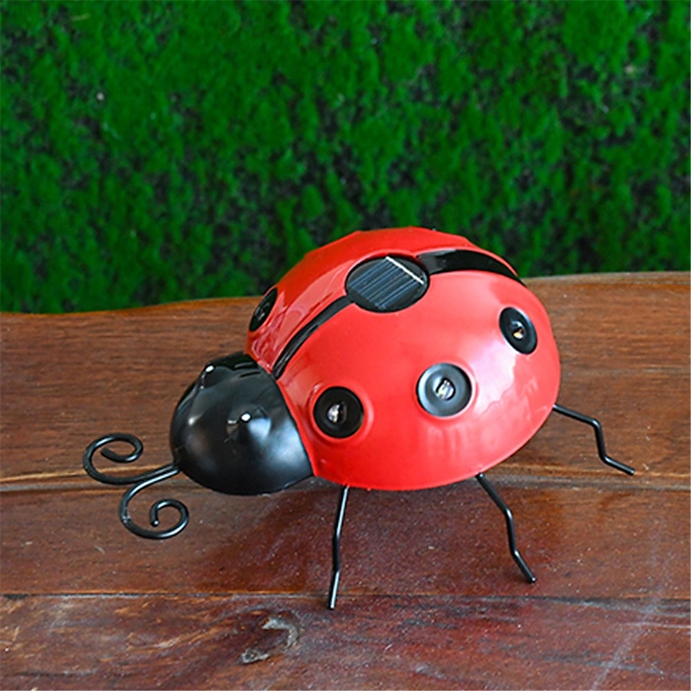 Lámpara decorativa de mariquita de hierro solar, diseño creativo de siete estrellas, simulación de jardín al aire libre, luz colgante de pared de animales para patio, para decoraciones de patio, 1 2025 - $18.99 –P8