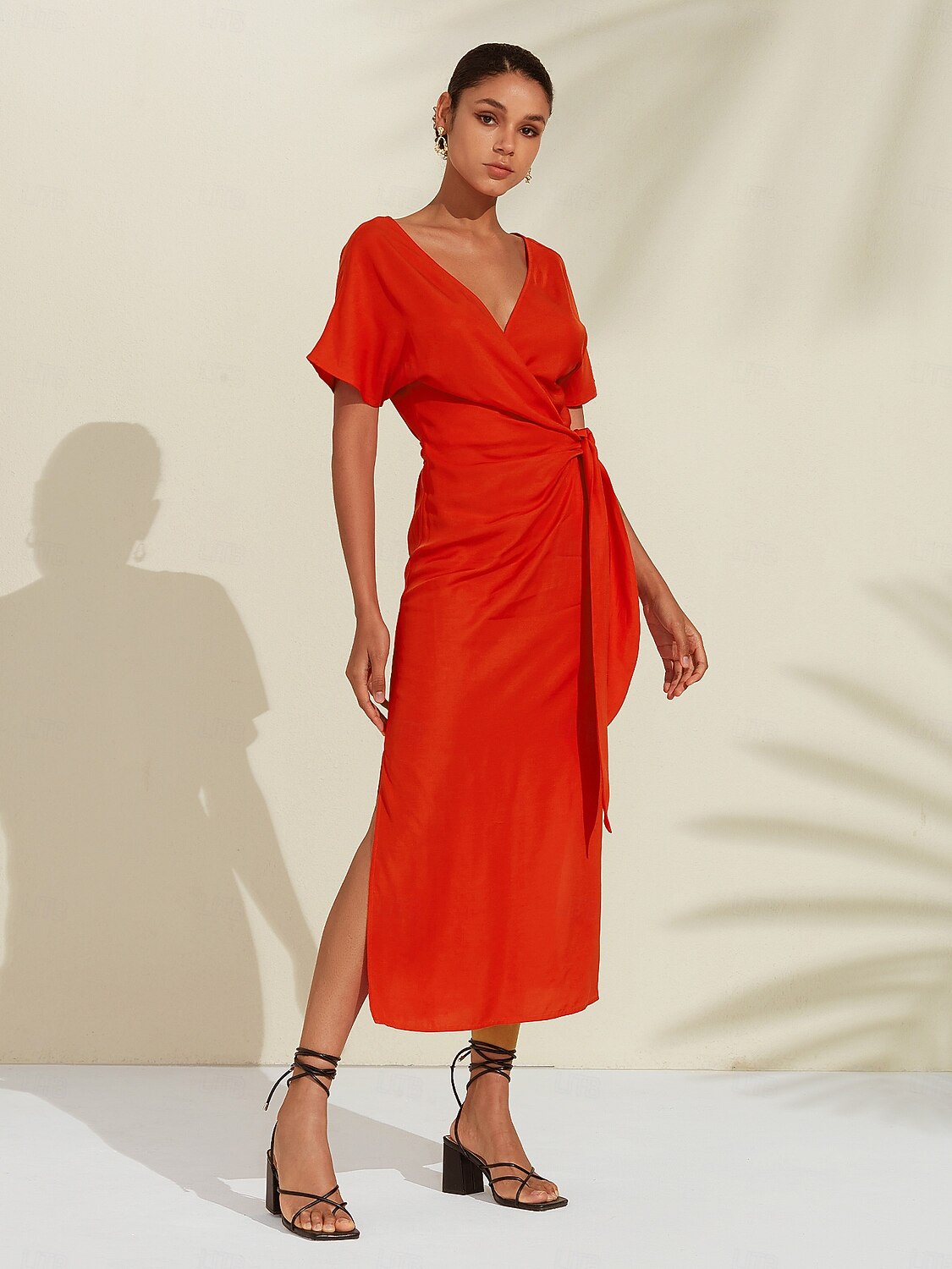 Robe midi portefeuille froncée en lin tencel pour femme orange rouge col en V de 2025 ? $119.99 –P5