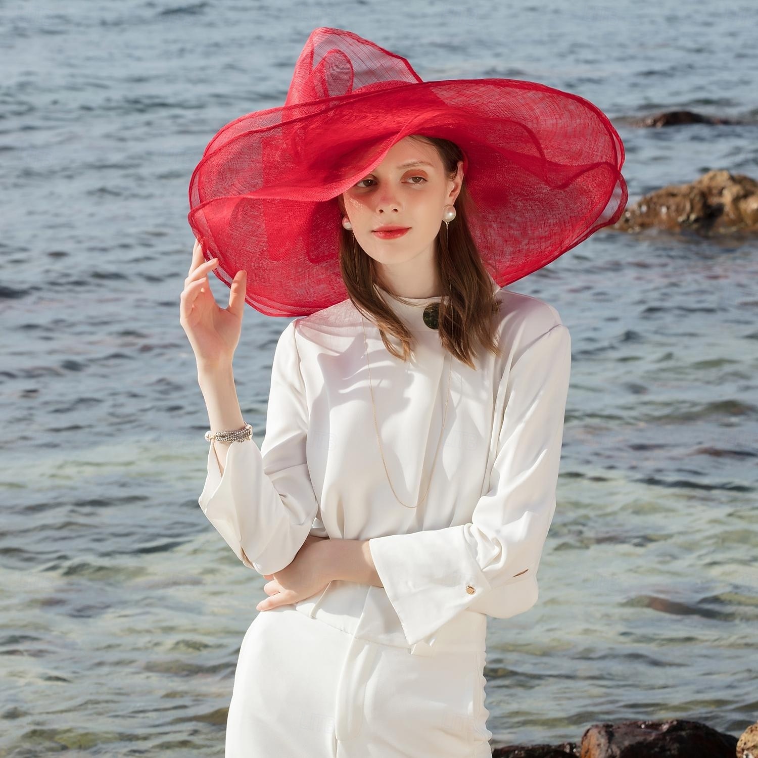 Chapeaux Coiffure Lin Chapeau Melon / Cloche Chapeau de soleil Chapeau Sinamay Mariage Casual Course de chevaux Journée des dames Coupe de Melbourne Elégant Britanique Avec Fleur Casque Couvre-chef de 2026 ? $71.99 –P7