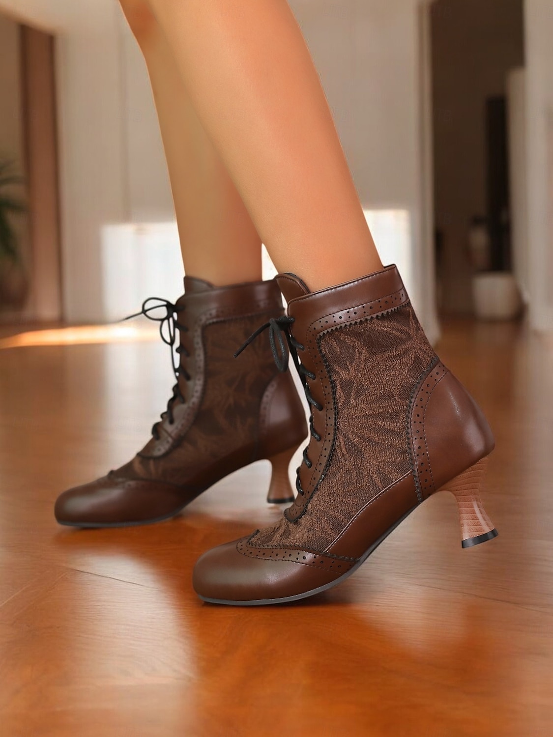 Victorian Style Women's Ankle Boots with Lace Design and Faux Leather Accents – Vintage Lace-Up Footwear for Casual and Costume Occasions 2025 - $59.99 –P2