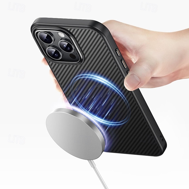 2025年 電話 ケース 用途 iPhone 16 Pro Max プラス iPhone 15 プロマックスプラス iPhone 14 13 12 Pro Max Plus iPhone 14 Pro Max iPhone 13 12 11 Pro Max バックカバー 磁石バックル ワイヤレス充電をサポート 耐衝撃 レトロ風 TPU カーボンファイバー  コレクション – $21.99 –P4
