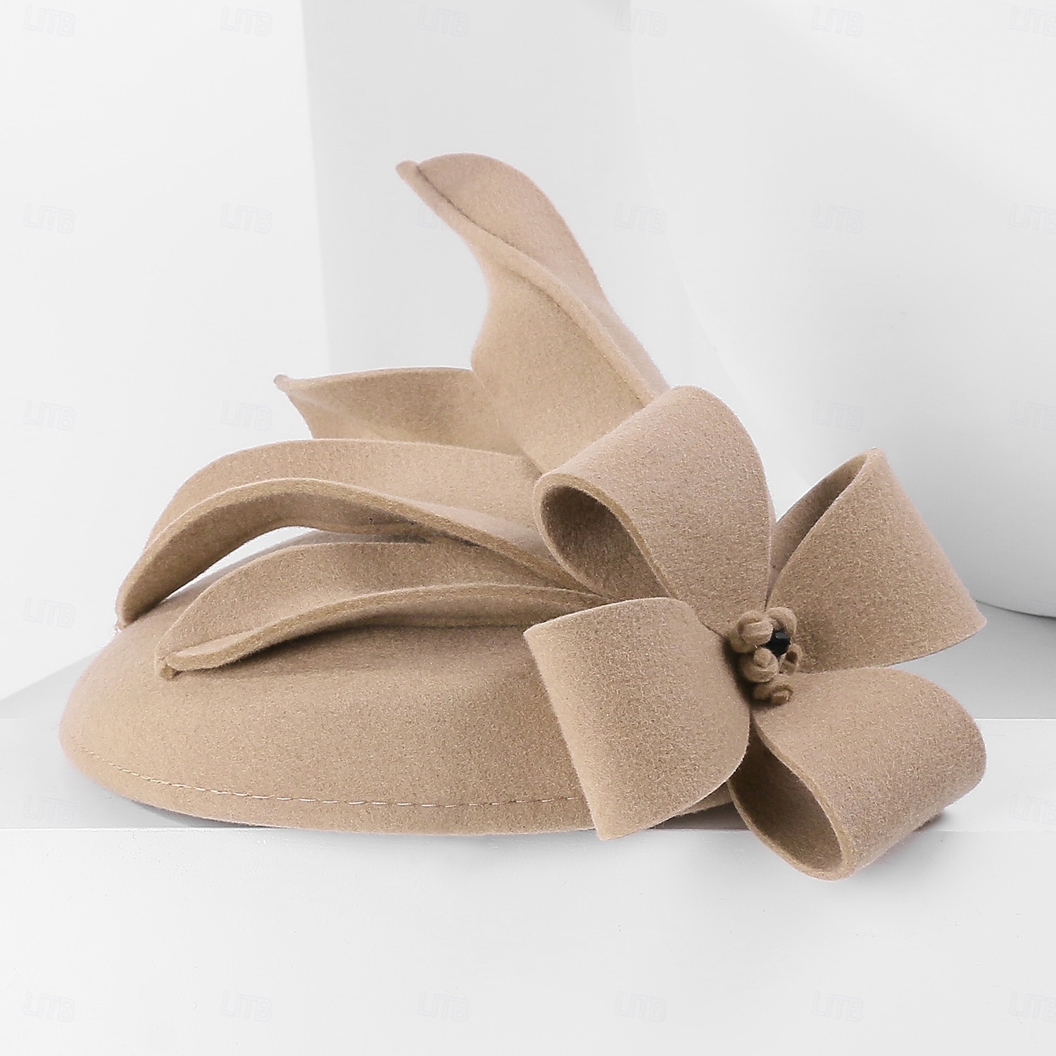 2026年 エレガントなウールの帽子 ファシネーター ケンタッキーダービーハット クラシック ソリッドカラー 結婚式 / ティーパーティー / レディースデー かぶと 女性用 秋&amp; 冬  コレクション – $57.99 –P4