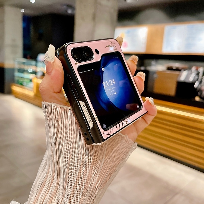 Phone Case For Z Flip 7 Z Flip 6 Z Flip 5 Z Flip 4 Z Flip 3 Back Cover with Stand Holder Magnetic Support Wireless Charging Retro TPU PC 2025 - $21.99 –P6