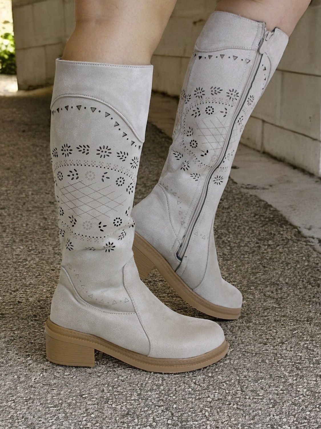 Women's Grey Embroidered Western Cowboy Boots with Laser Cut Detailing – Vintage Style Mid-Calf Riding Boots for Casual and Outdoor Wear 2025 - $64.99 –P3