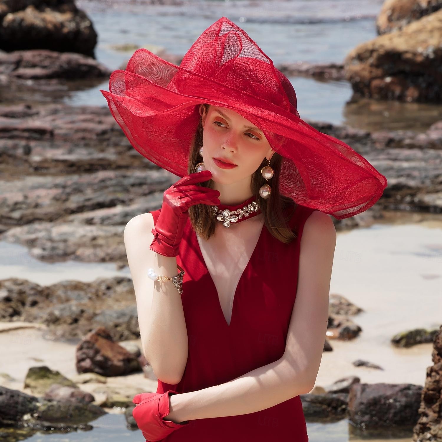 Chapeaux Coiffure Lin Chapeau Melon / Cloche Chapeau de soleil Chapeau Sinamay Mariage Casual Course de chevaux Journée des dames Coupe de Melbourne Elégant Britanique Avec Fleur Casque Couvre-chef de 2026 ? $71.99 –P1