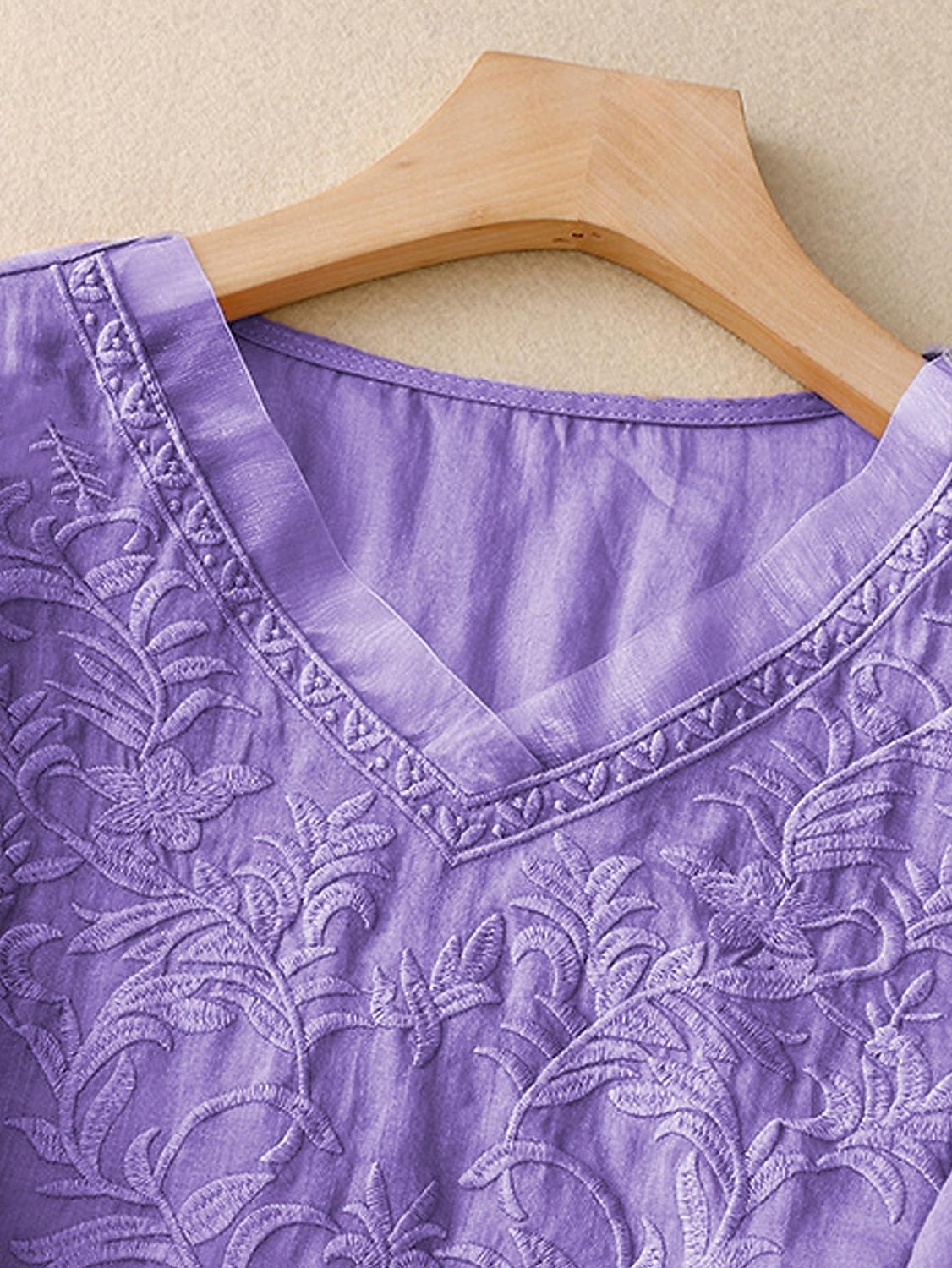 Per donna Camicia Camicie ispirate al lino Tinta unica Floreale Casual Boho Manica 3/4 Manica al gomito Scollo a V Top Regolari Vacanza Feste Quotidiano Ricamato Viola Autunno Primavera & Estate del 2025 a $32.99 –P3