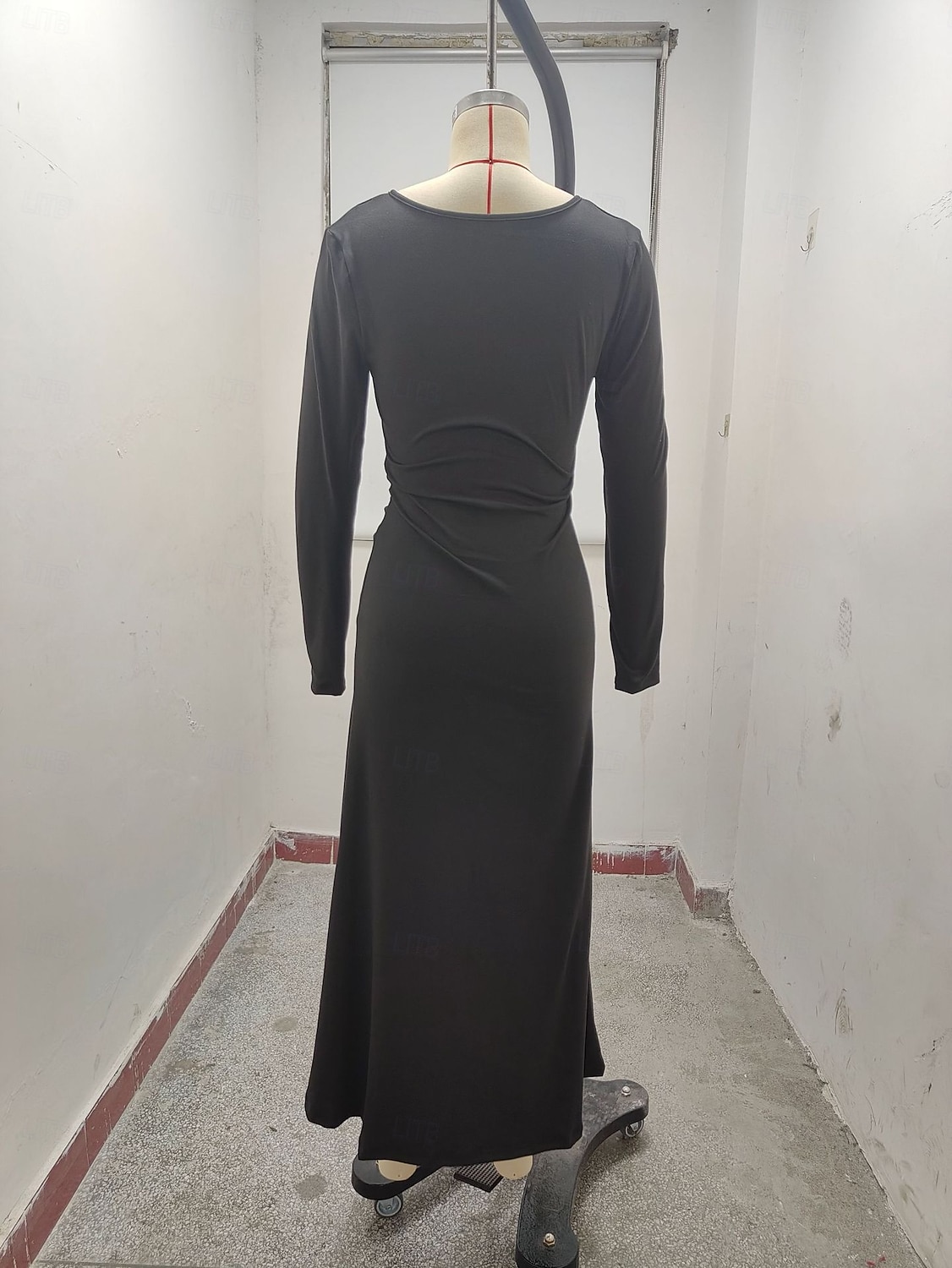 Damskie Sukienka maxi Czarna sukienka Sukienka na studniówkę Sukienka koktajlowa Suknia Moda Impreza Elegancka sukienka Impreza Regularny Jednokolorowe Długi rękaw W serek Zieleń wojskowa Czarny 2025 - $39.99 –P2