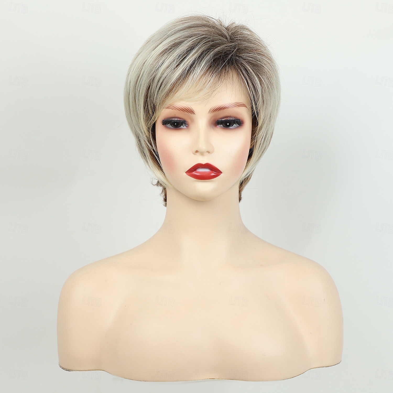 parrucche bionde corte per donne parrucche bionde con taglio pixie con frangia parrucche corte lisce a strati parrucche bionde chiare sintetiche dall'aspetto naturale del 2025 a $19.99 –P2