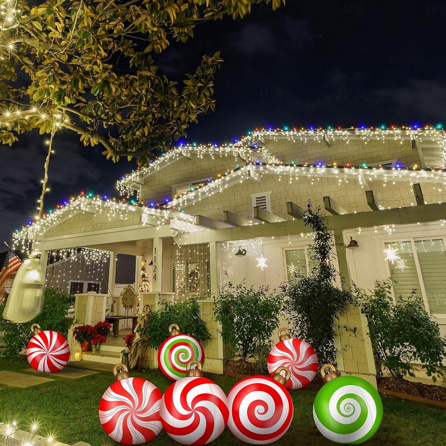palla gonfiabile decorata per esterni di Natale da 60 cm (23,6 pollici) enormi ornamenti di Natale grandi palline di caramelle alla menta piperita per albero cortile prato giardino portico palline gonfiabili ornamenti con pompa del 2025 a $19.99 –P4