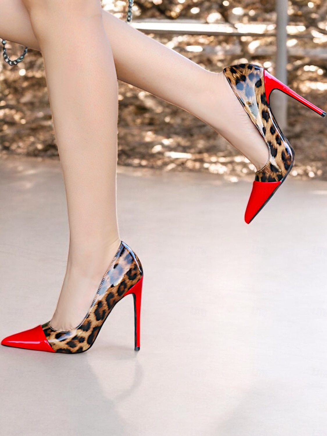 talons aiguilles imprimé léopard pour femmes – escarpins à bout pointu en cuir verni rouge pour fêtes et événements nocturnes de 2025 ? $54.99 –P3