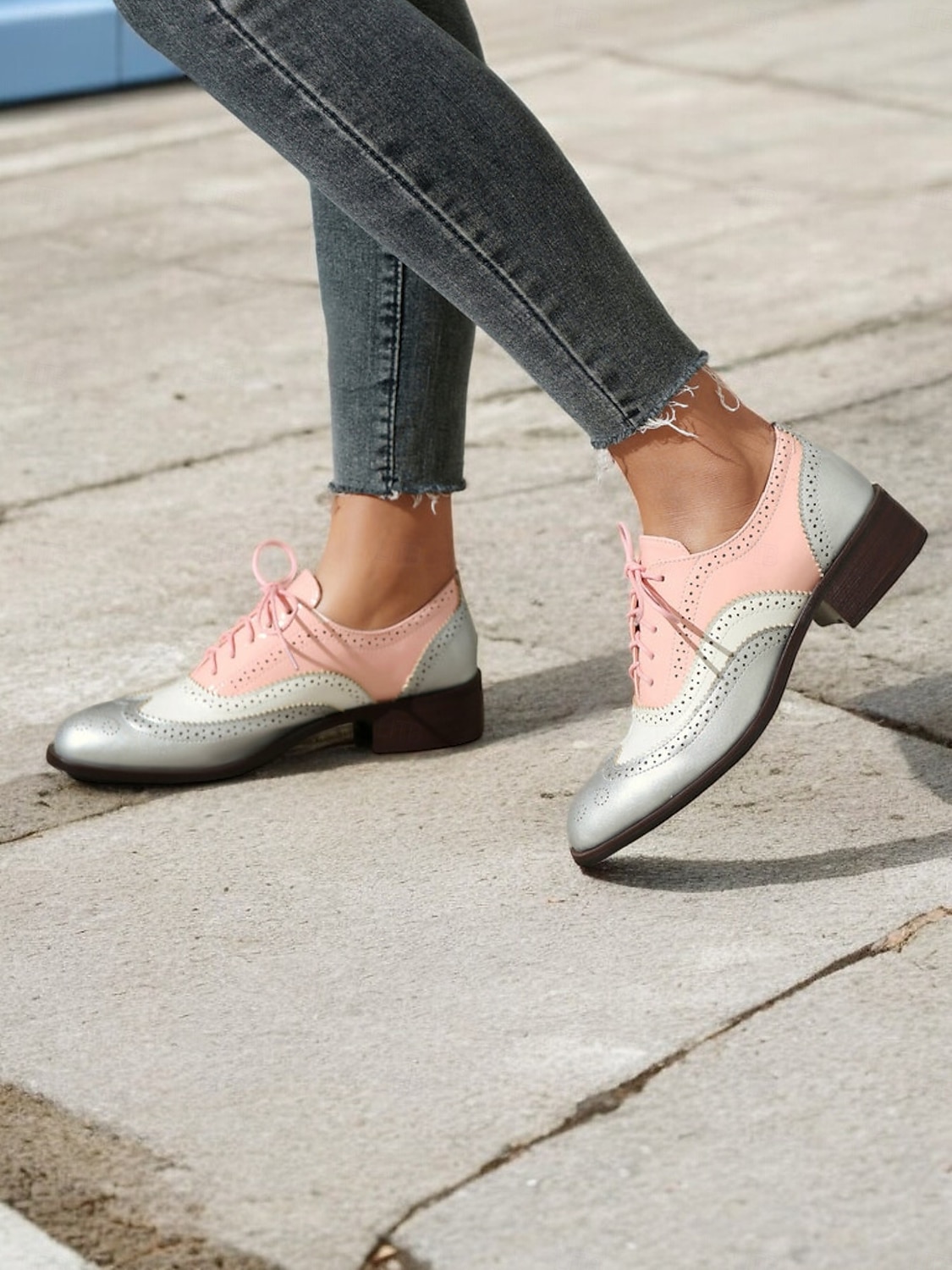női piros és fekete lakkbőr oxford cipők brogue részletekkel – vintage stílusú fűzős formális cipő üzleti és hétköznapi viselethez 2025 - $54.99 –P2