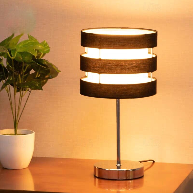 lampe de table moderne nordique moderne minimaliste lampe de chevet de chambre lampe de table décorée matériel d'hôtel américain 110-240v de 2026 ? $162.99 –P2