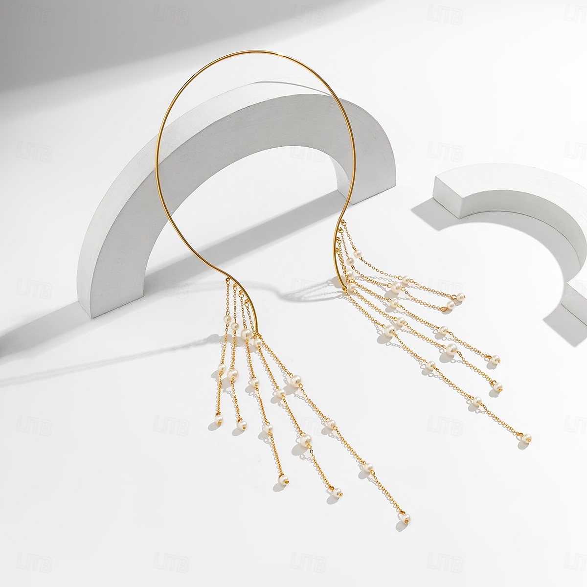 Collier ras du cou en cascade d'étoiles dorées pour femme avec élégantes chaînes à franges – bijoux tendance pour les occasions spéciales de 2025 ? $11.99 –P6