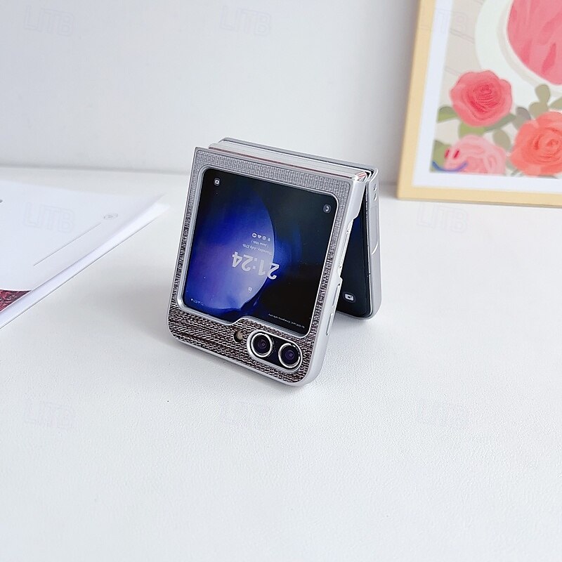 телефон Кейс для Назначение SSamsung Galaxy Z-флип 7 Z-флип 6 Z Flip 5 Z Flip 4 Z Flip 3 Кейс на заднюю панель Защита от удара Ретро ТПУ Кожа PU 2025 - $16.99 –P18