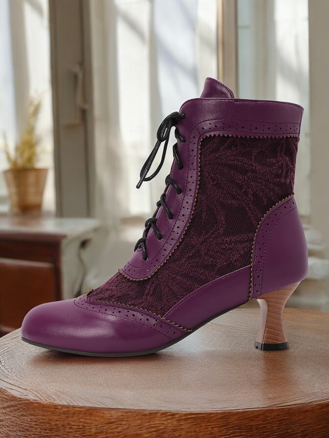 Victorian Style Women's Ankle Boots with Lace Design and Faux Leather Accents – Vintage Lace-Up Footwear for Casual and Costume Occasions 2025 - $59.99 –P11