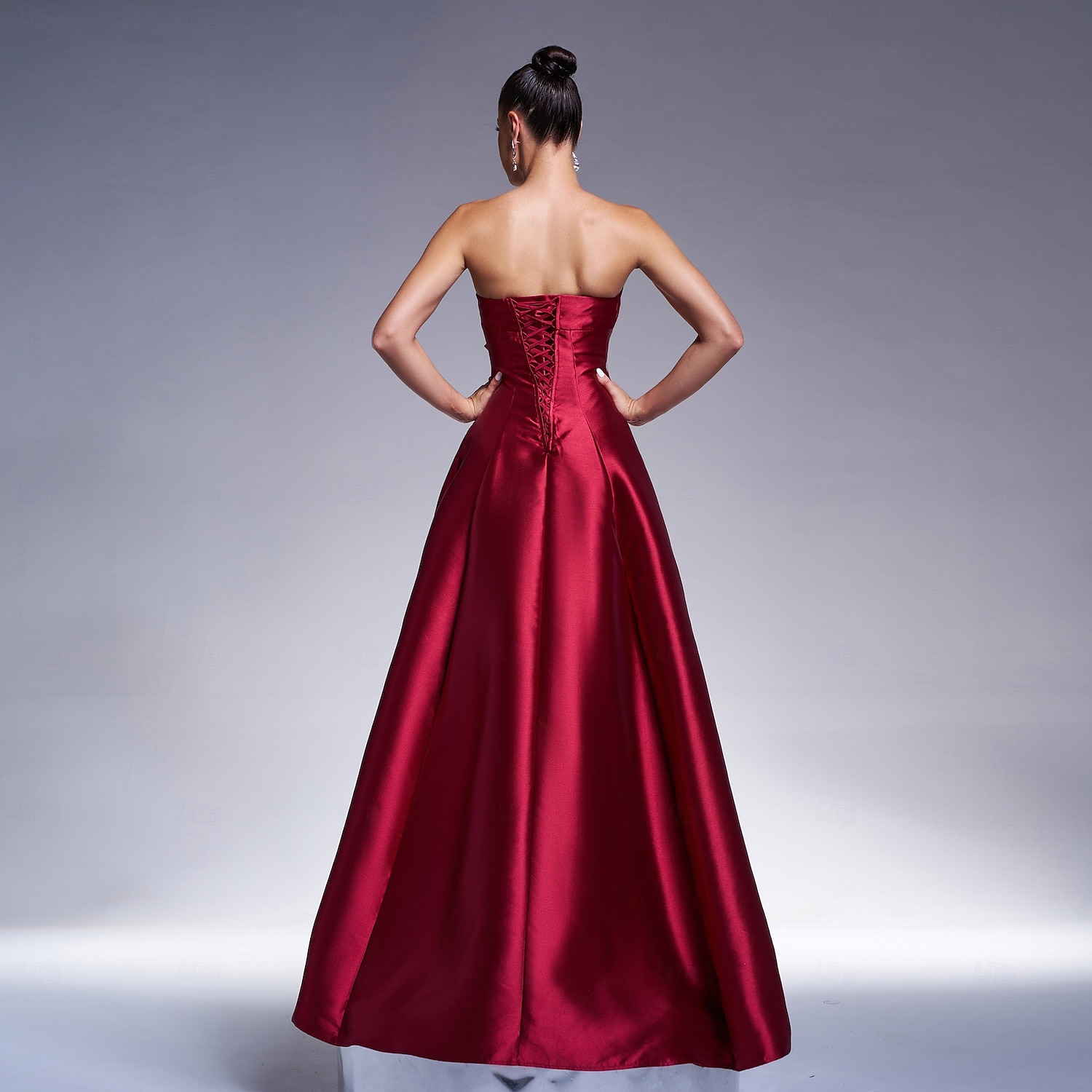 Red Prom Satin A-Line Evening Gown Glittering Dress Formal Floor Length Long Sleeve Strapless with Bow(s) 2024 2024 - GBP £79 –P3