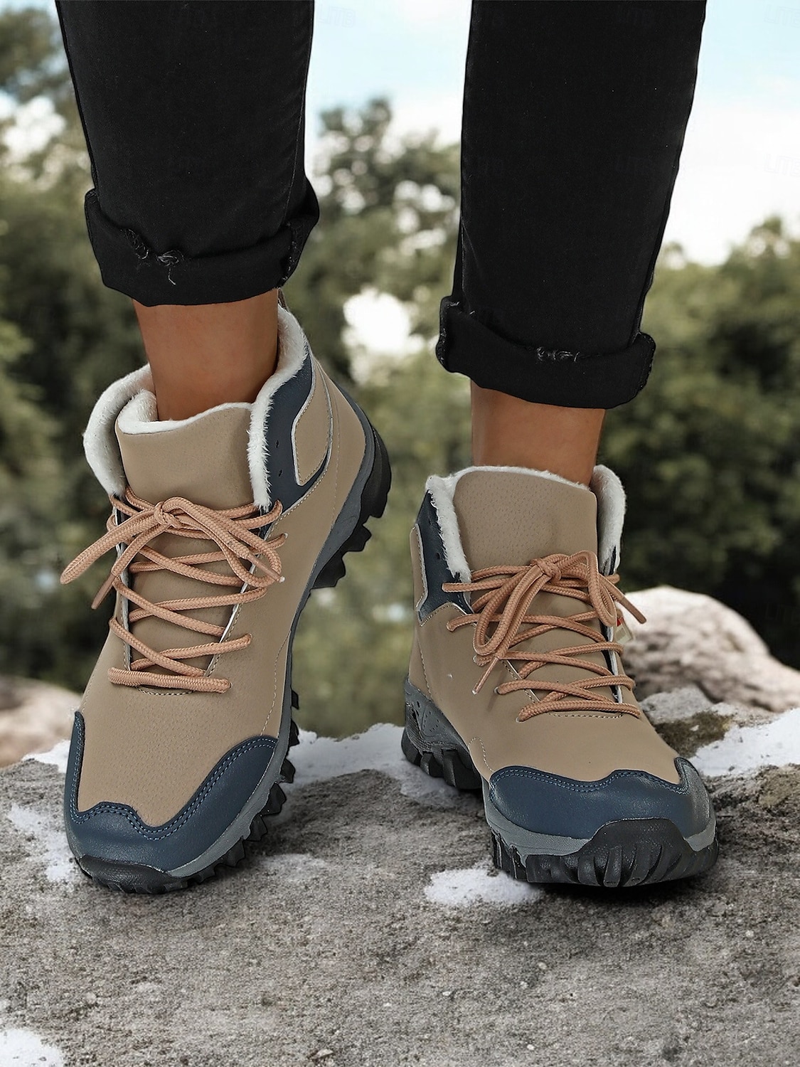 scarponi da trekking da donna color cuoio con fodera in pile, design impermeabile e suola robusta, ideali per trekking con tempo freddo e avventure invernali del 2025 a $46.99 –P1