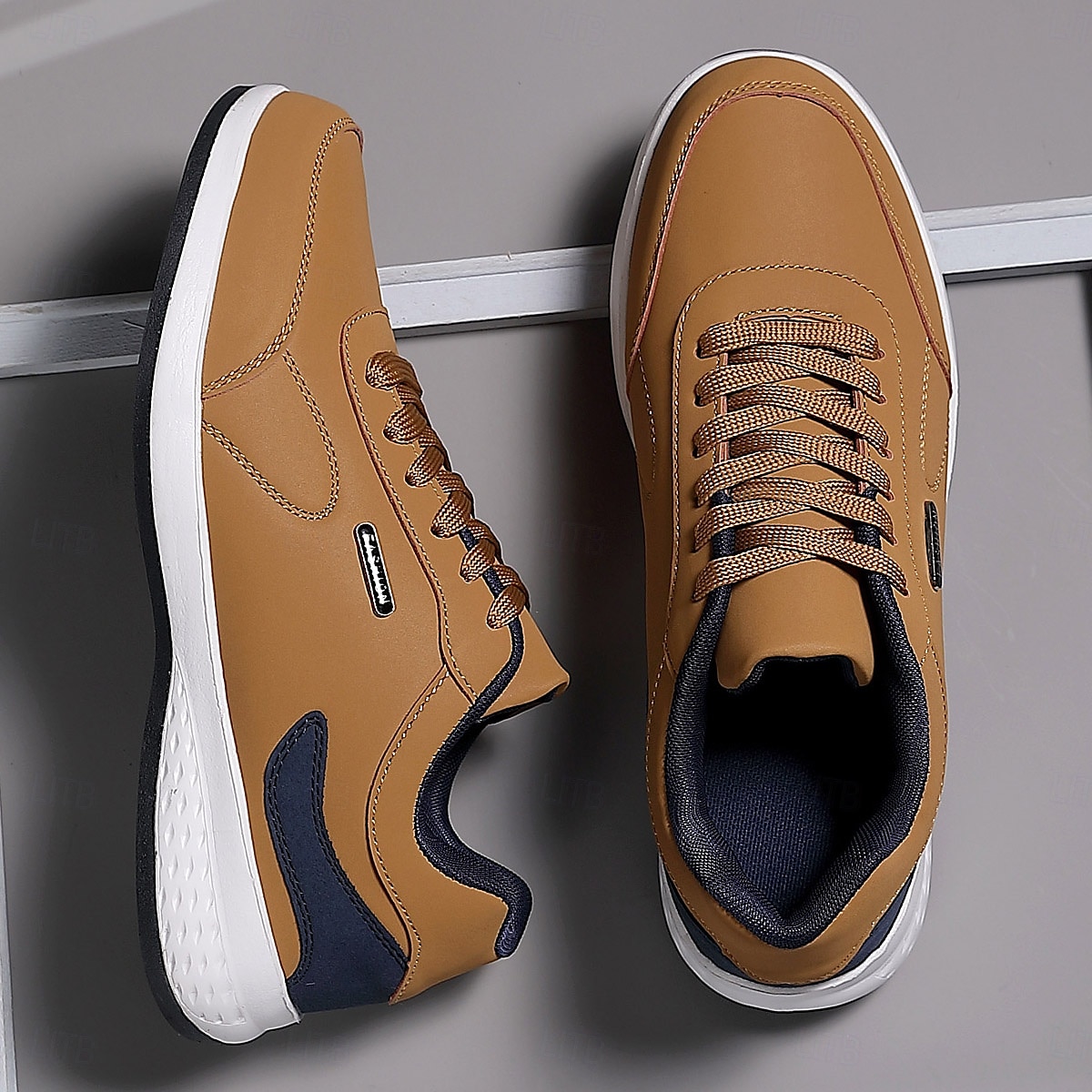 scarpe da ginnastica sportive casual da uomo color cuoio con suola ammortizzata e design allacciato – comode scarpe da passeggio per tutti i giorni del 2025 a $42.99 –P1