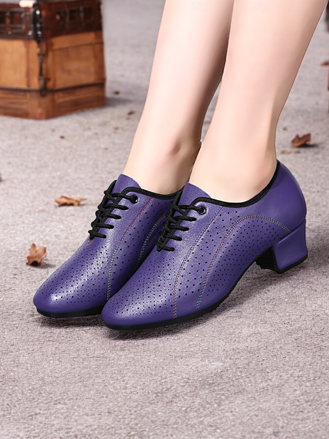 chaussures de danse en cuir perforé violet pour femmes - chaussures de jazz à lacets à talon bas pour danse de salon et danse latine de 2025 ? $54.99 –P3