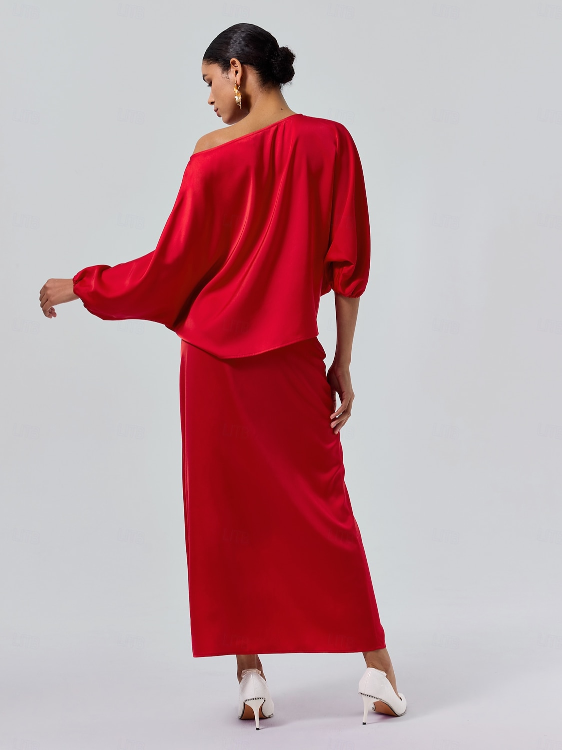 Set di due pezzi per invitati al matrimonio in raso, collo slash floreale, maniche a Giulietta, gamba larga del 2025 a $55.99 –P4